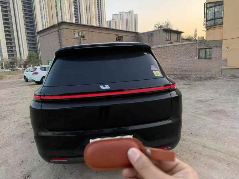 乌海23年理想L89