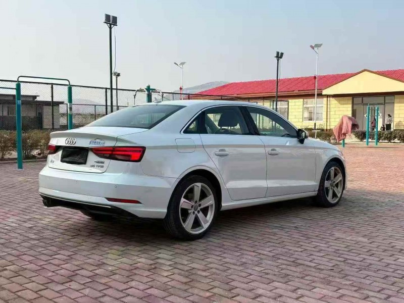 淄博19年奥迪A39