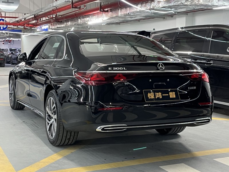 深圳25年奔驰E8