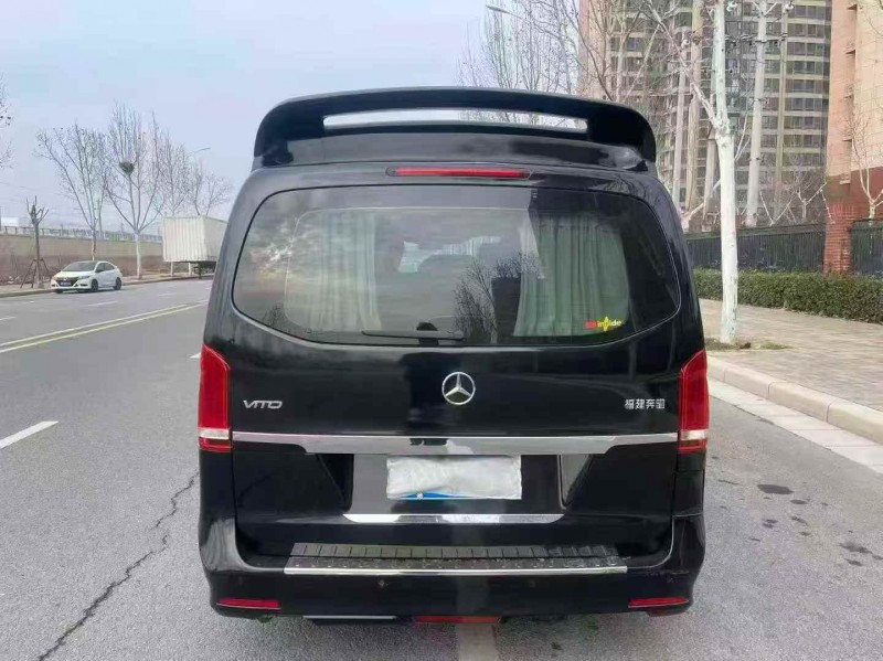 淮南20年奔驰威霆9