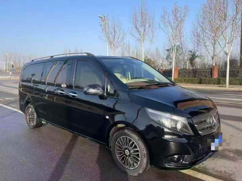 无锡17年奔驰威霆3