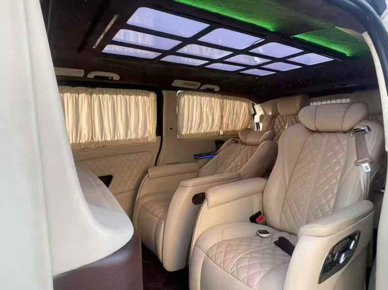 无锡17年奔驰威霆6