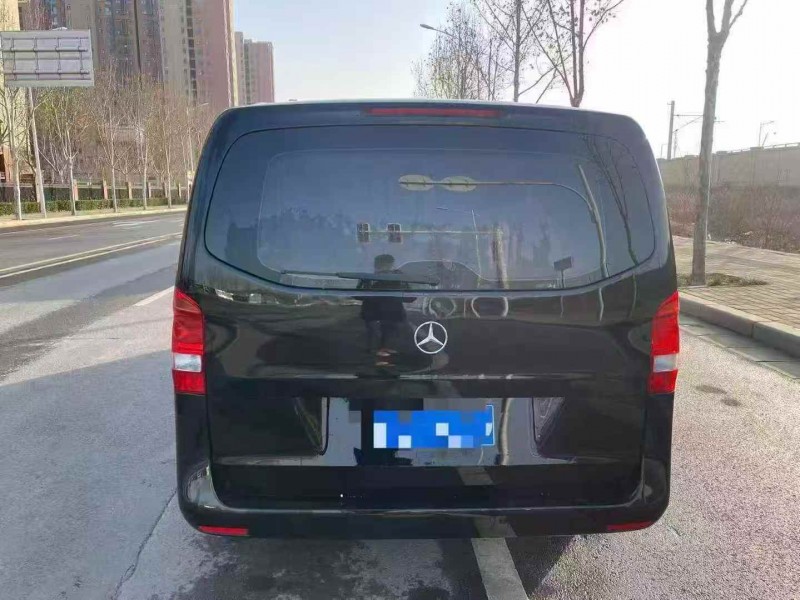 无锡17年奔驰威霆9