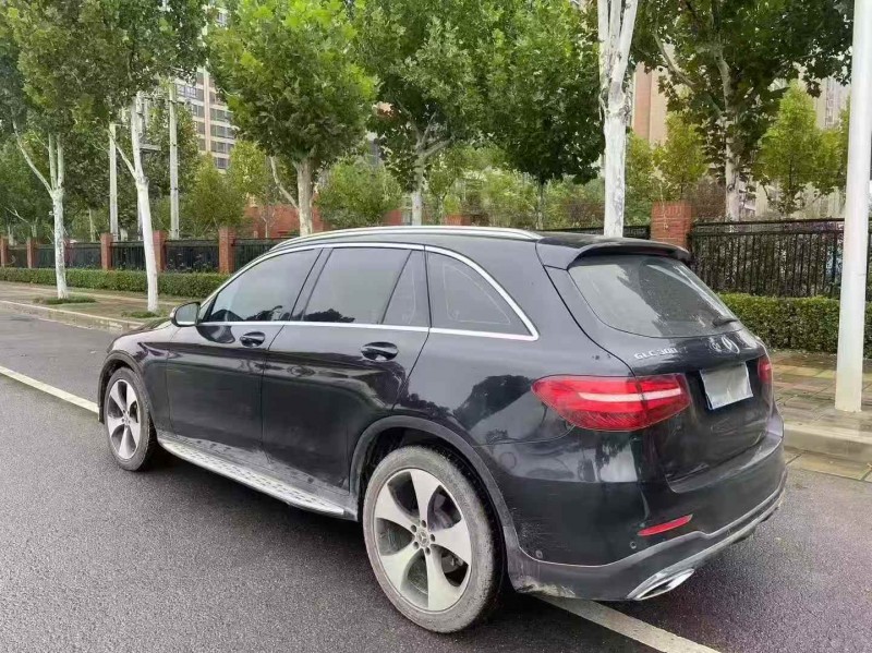 洛阳18年奔驰GLC9