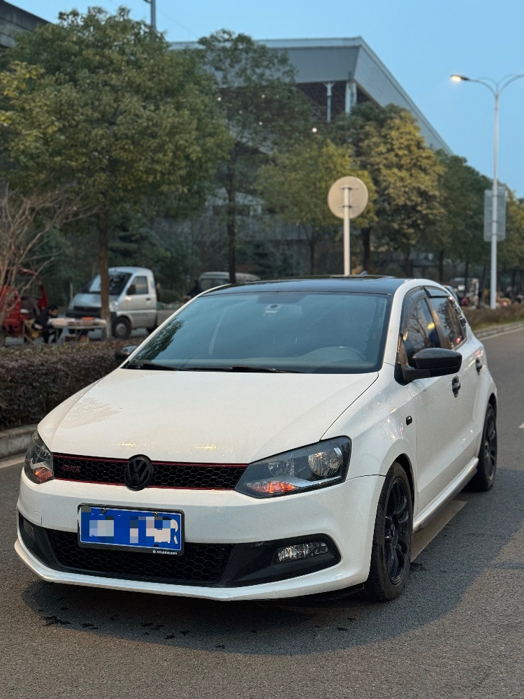 成都14年大众polo3