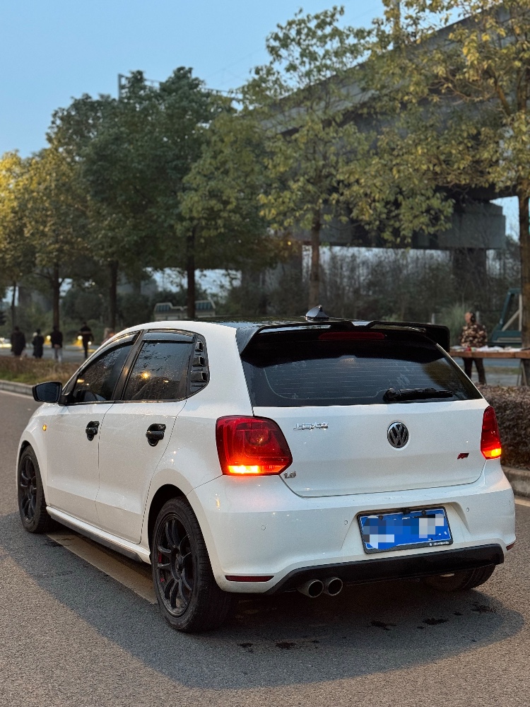 成都14年大众polo7