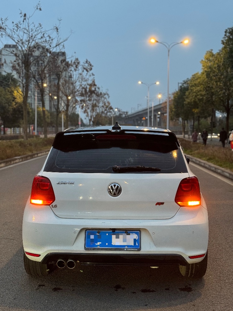 成都14年大众polo8