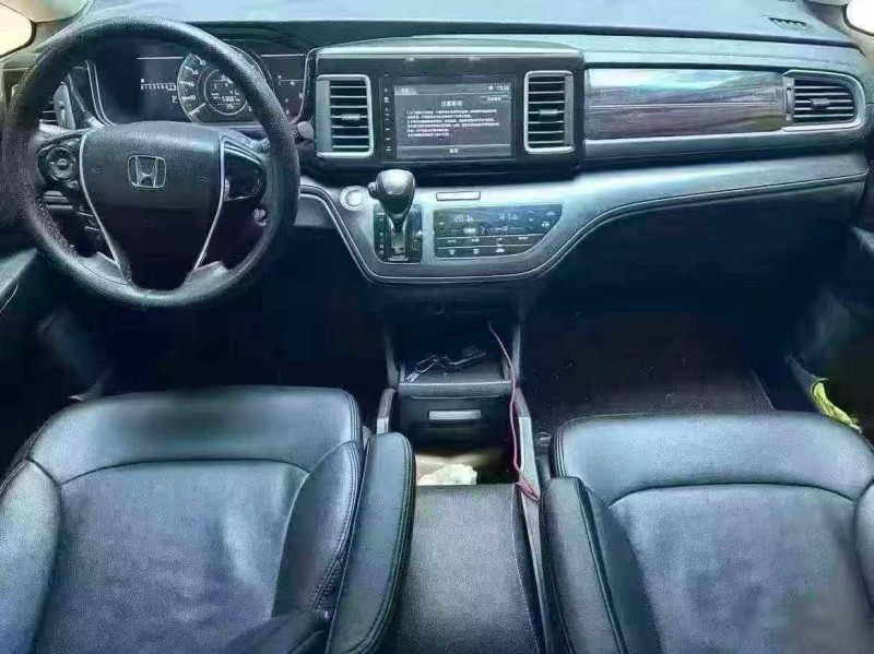 珠海18年本田艾力绅4