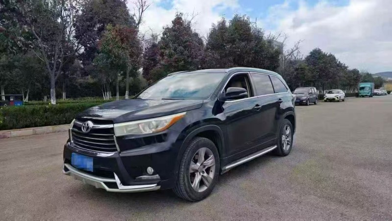 曲靖16年丰田汉兰达2