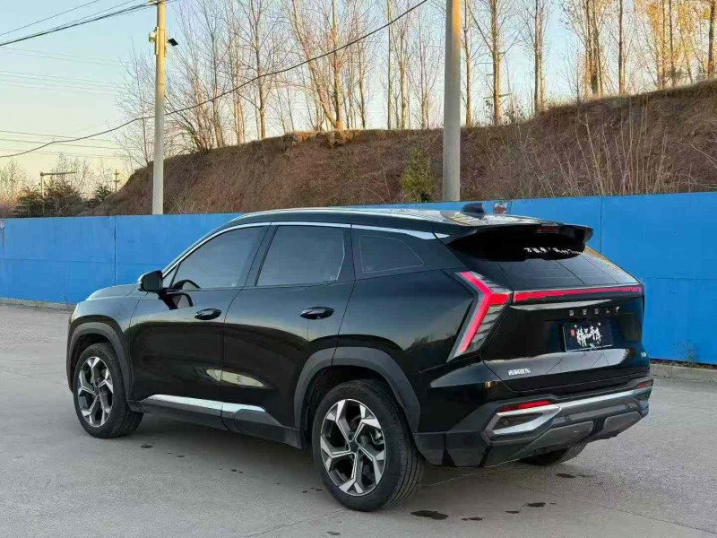 青岛24年吉利博越7