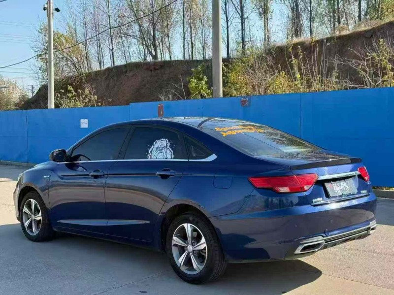 青岛19年吉利帝豪7