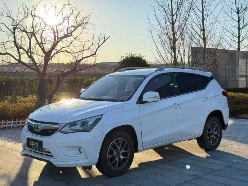 青岛17年比亚迪宋2