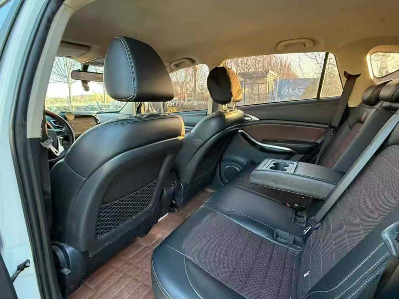 青岛17年比亚迪宋5