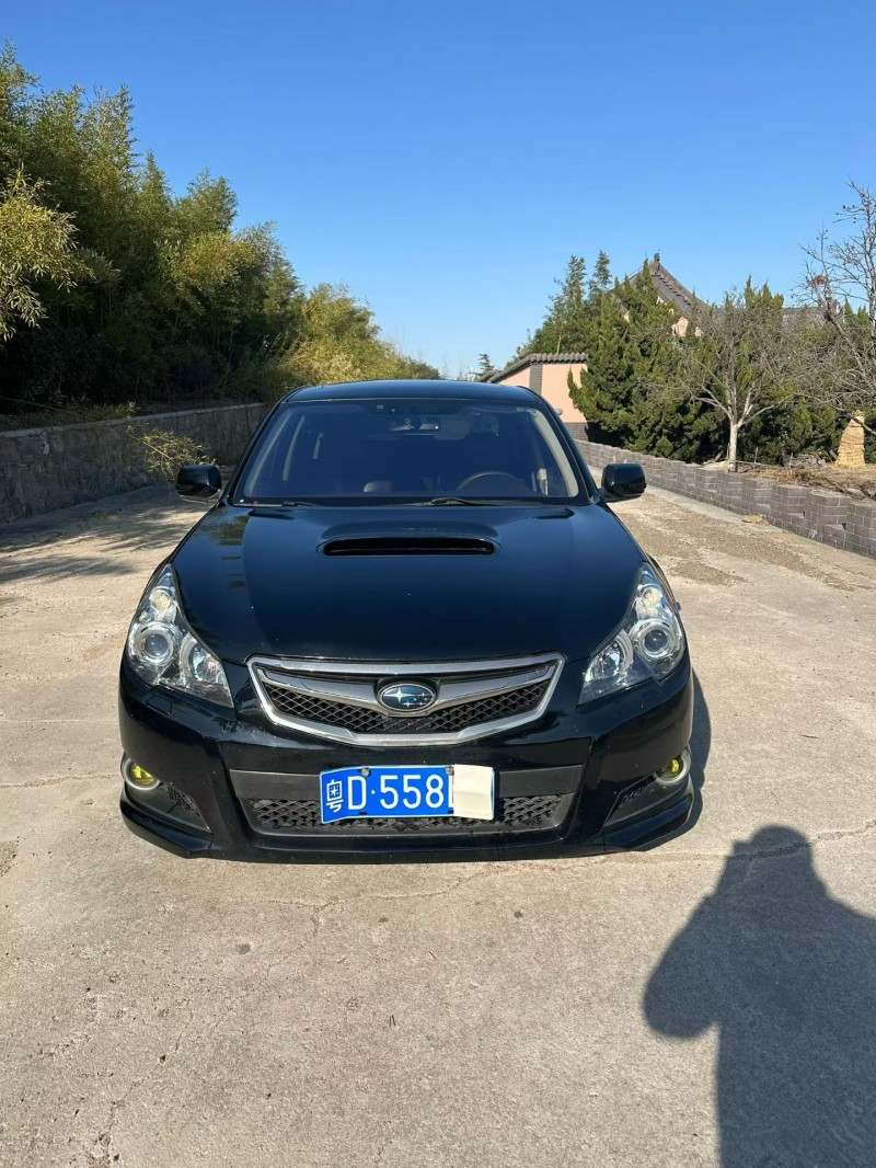 青岛10年斯巴鲁力狮1