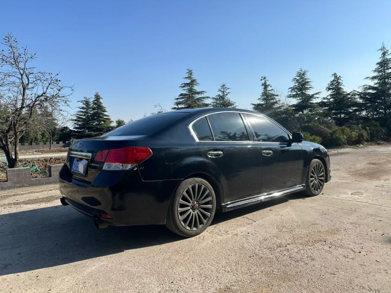 青岛10年斯巴鲁力狮5