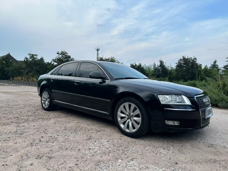 青岛10年奥迪A8L2