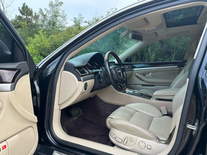 青岛10年奥迪A8L8