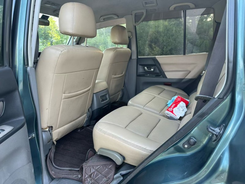 青岛07年三菱帕杰罗4