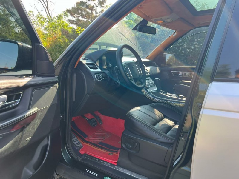 青岛10年路虎揽胜运动7