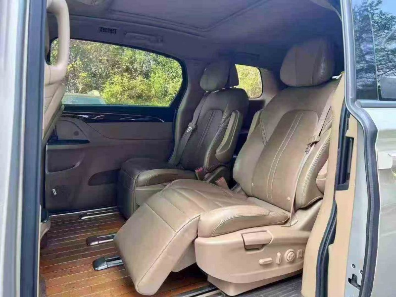 湛江19年别克GL85