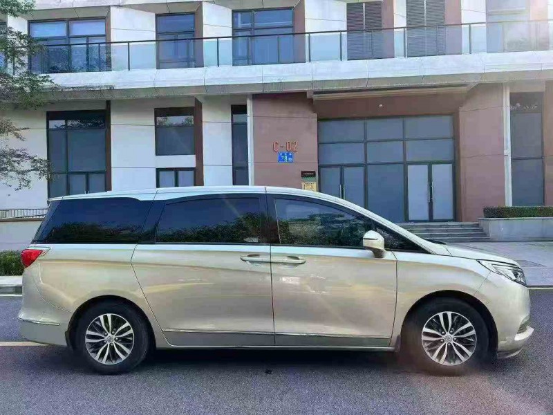 湛江19年别克GL87