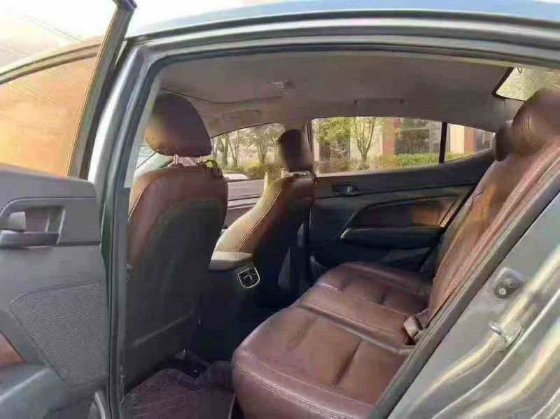 深圳18年现代领动5