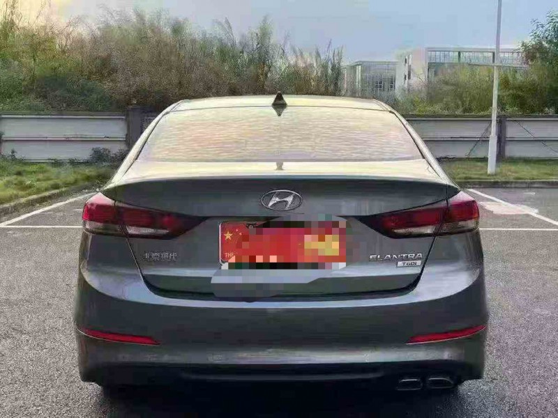 深圳18年现代领动9