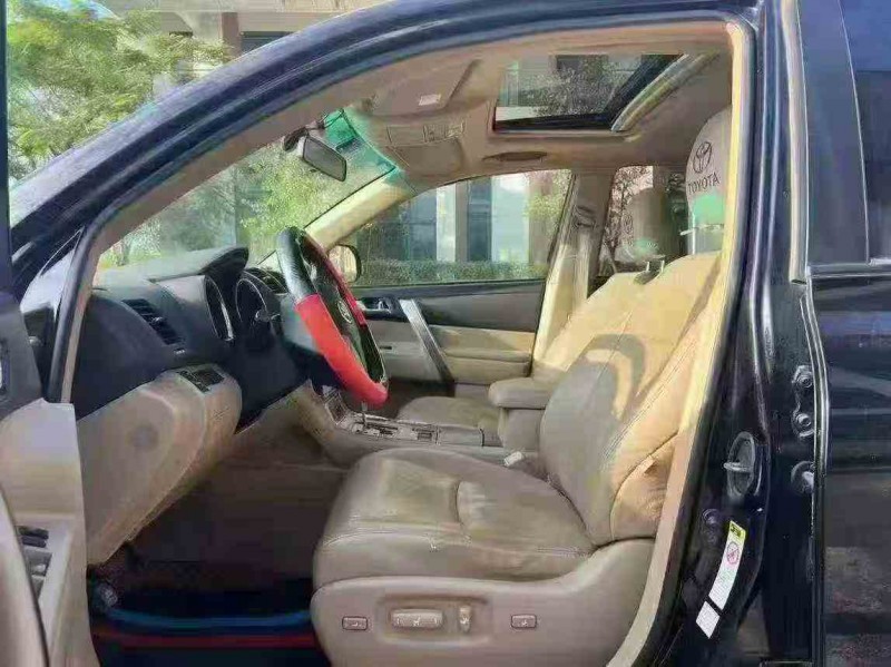 江门12年丰田汉兰达4