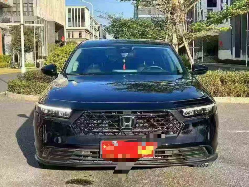 湛江25年本田雅阁1