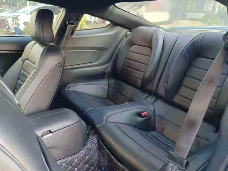 广州20年福特野马5