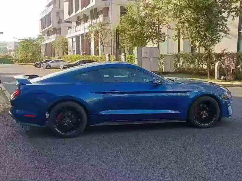 广州20年福特野马8