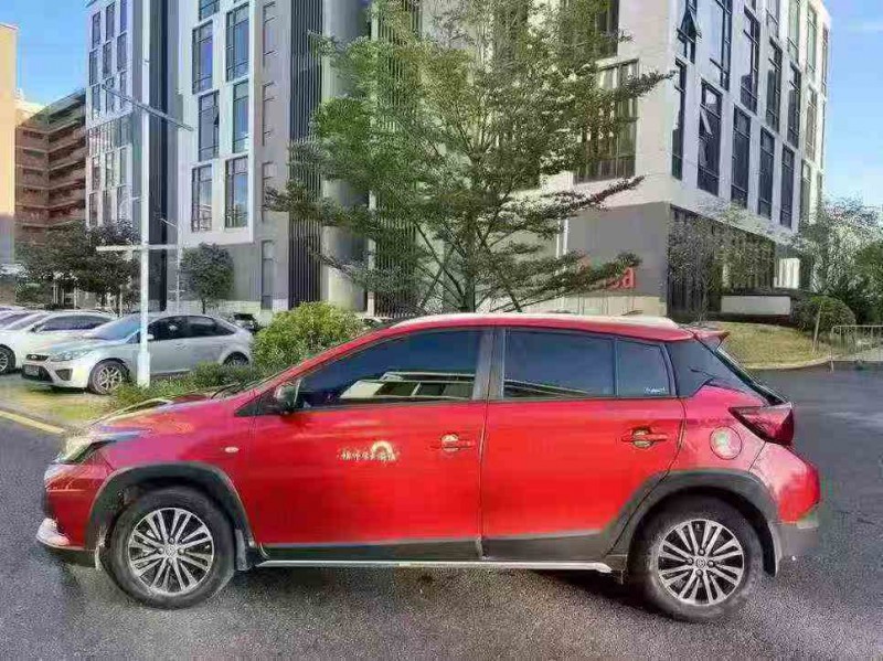 湛江20年丰田YARiS L 致享7