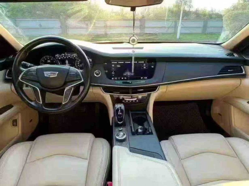 江门21年凯迪拉克CT64