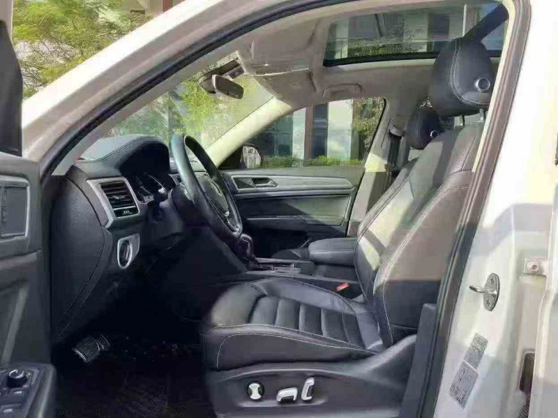 江门17年大众途昂4