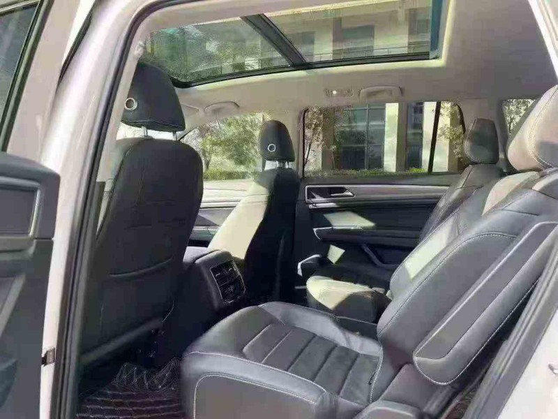 江门17年大众途昂6