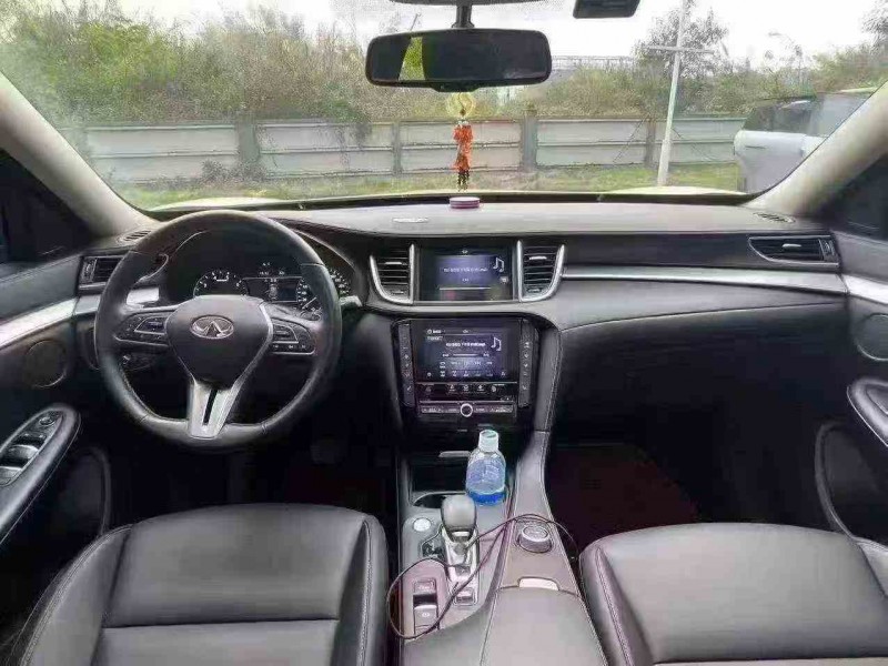 湛江21年英菲尼迪QX506