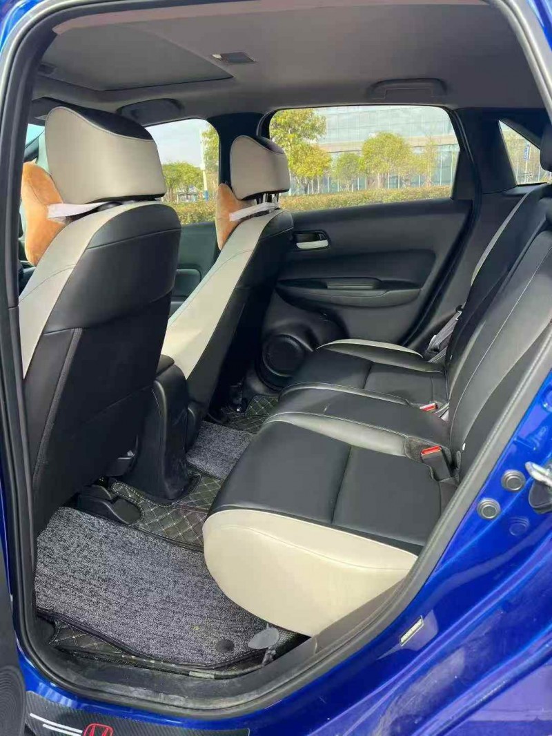 南宁23年本田飞度6