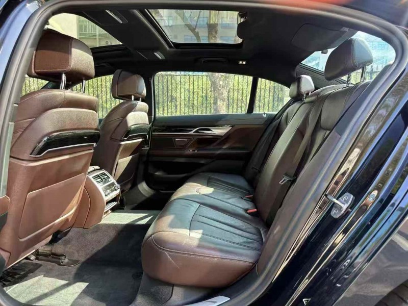 广州18年宝马7系5