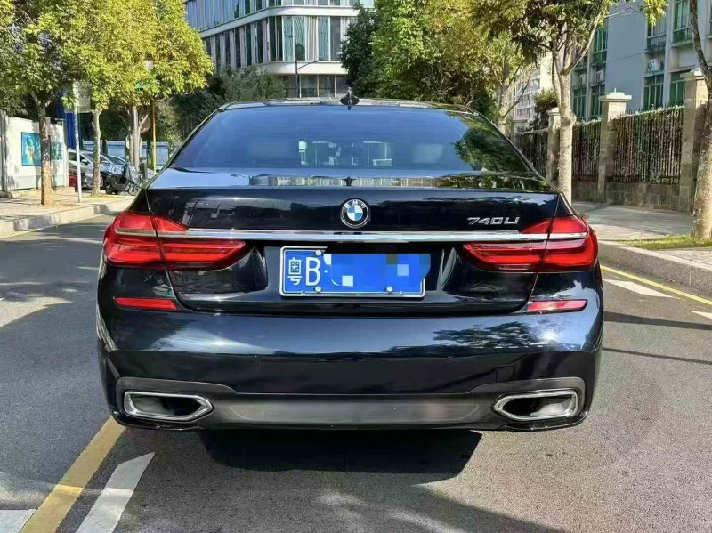 广州18年宝马7系9