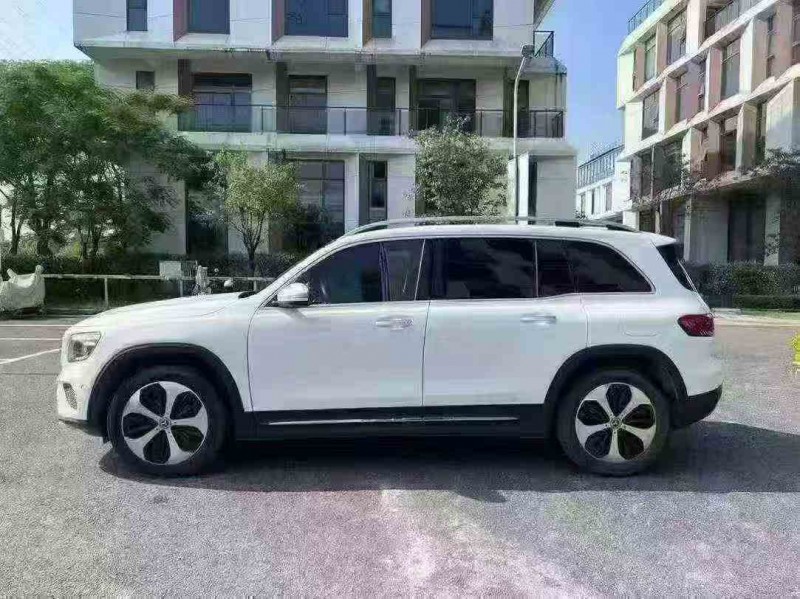 湛江22年奔驰GLB7