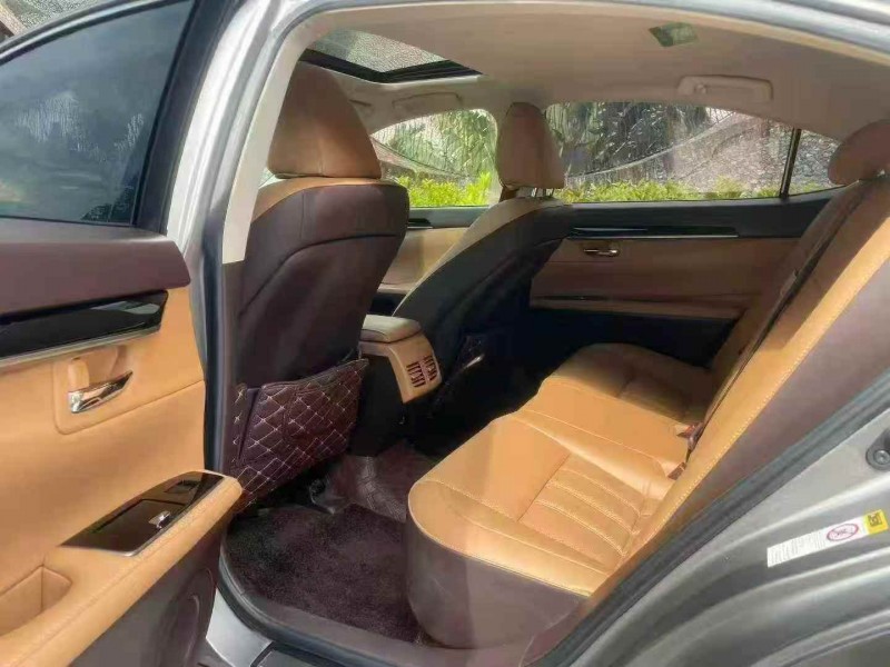 广州18年雷克萨斯ES6