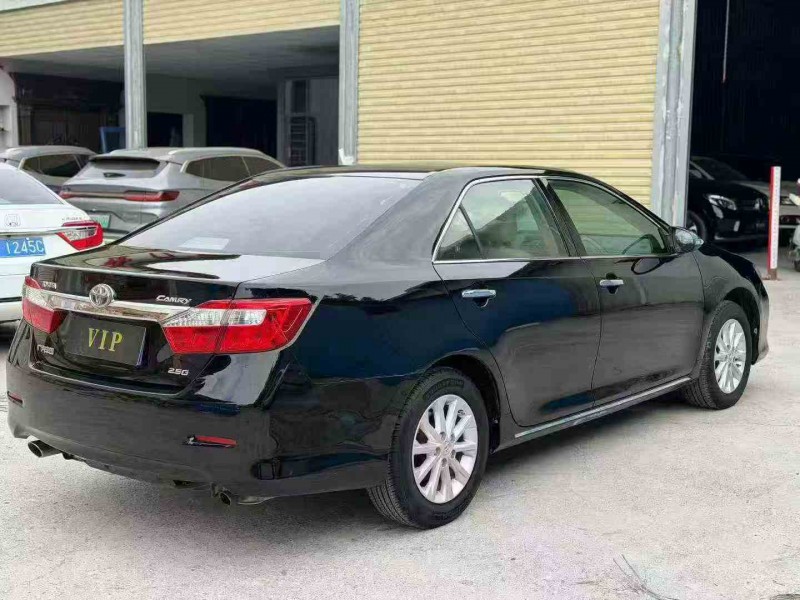 珠海13年丰田凯美瑞8