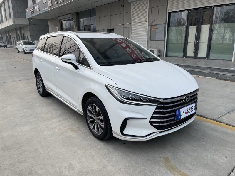 济宁21年比亚迪宋MAX2