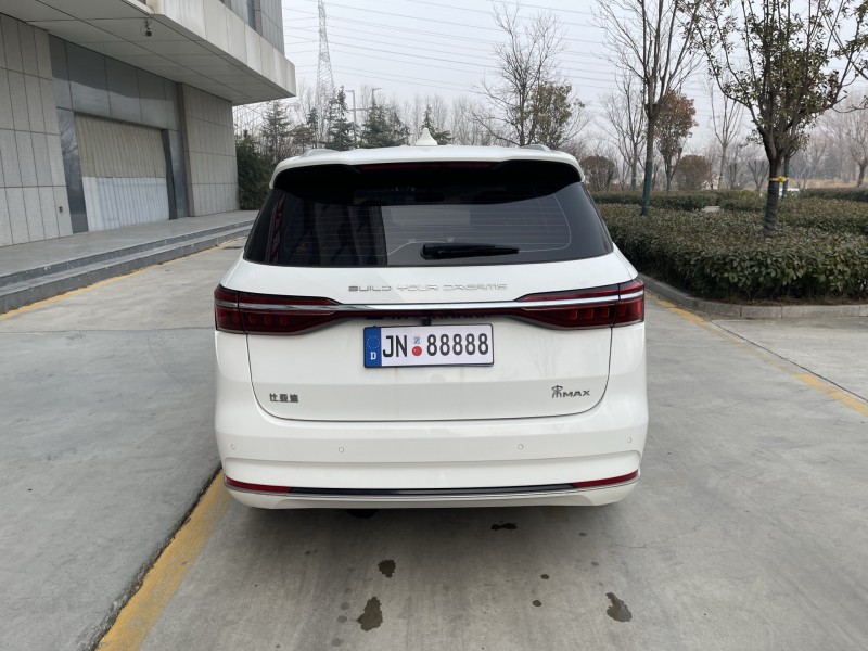 济宁21年比亚迪宋MAX9