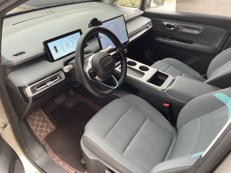 济宁25年传祺埃安Y6