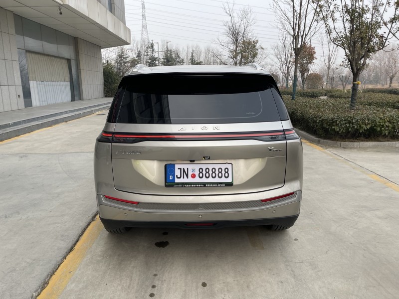 济宁25年传祺埃安Y9