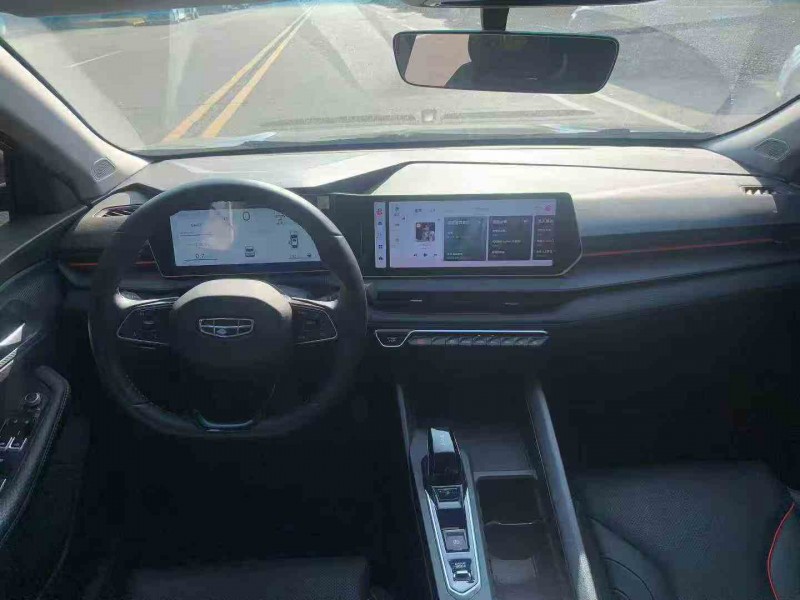 广州22年吉利缤瑞4