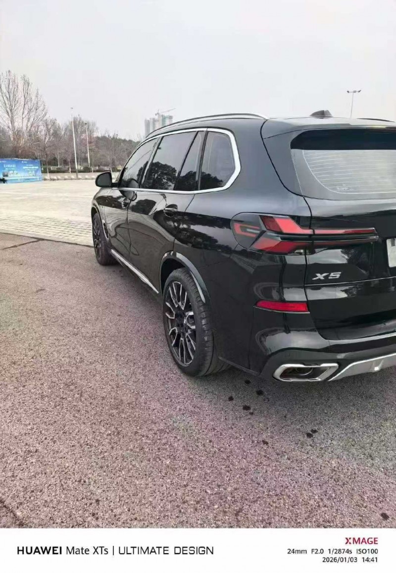 济源24年宝马X58