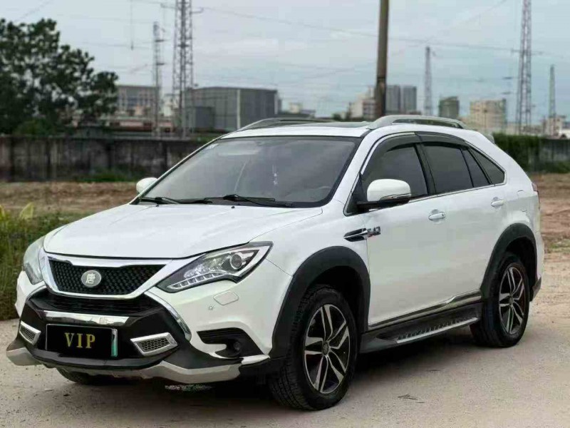 深圳16年比亚迪唐3