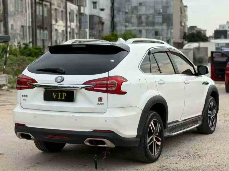 深圳16年比亚迪唐9